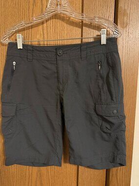 Women Columbia Shorts, longer cut.  Size 4